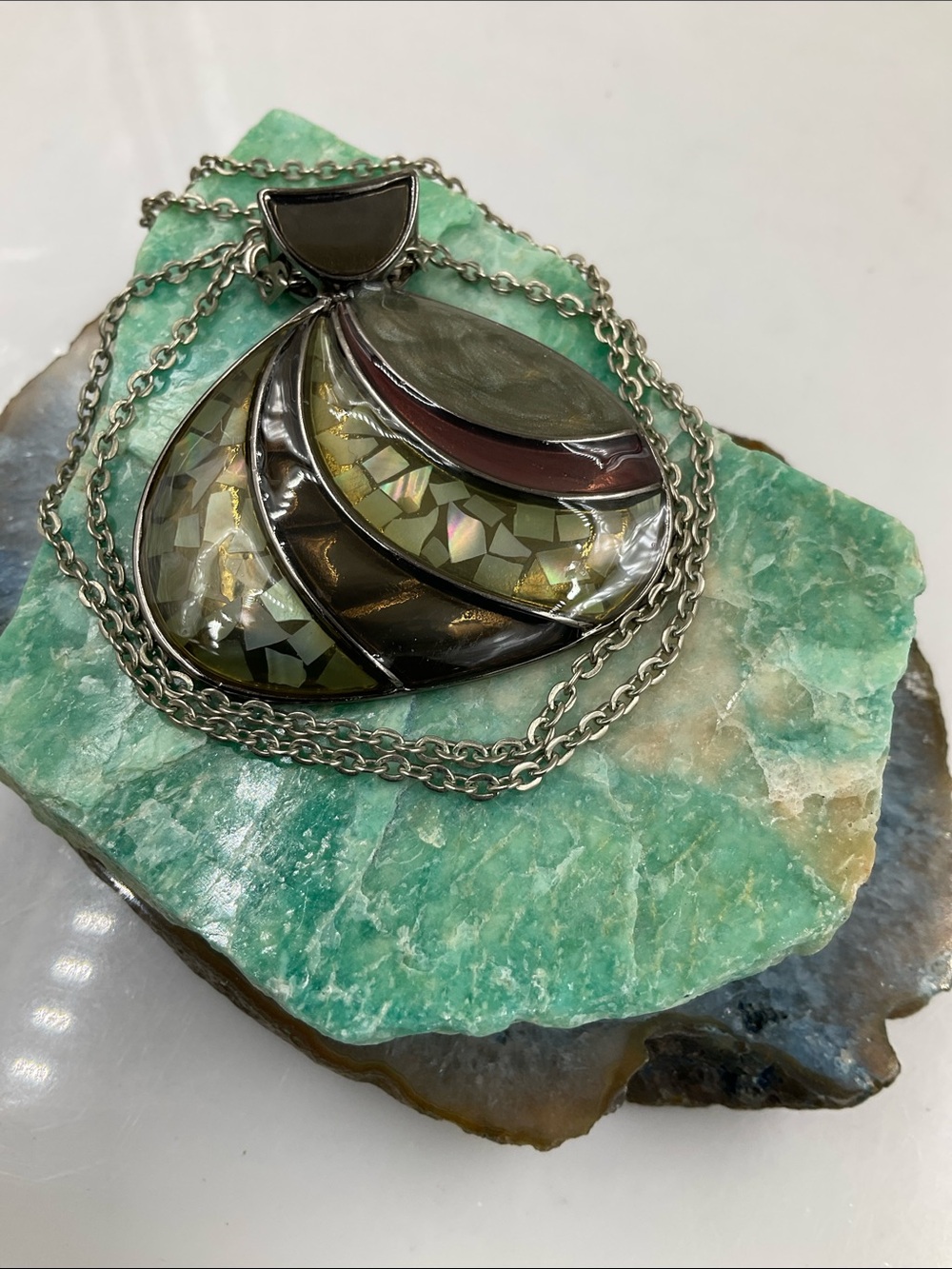 SilverCableChainFeaturing A TeardropMosaicPendantFeaturing Olive,Burgundy,Bronze - Picture 6 of 8